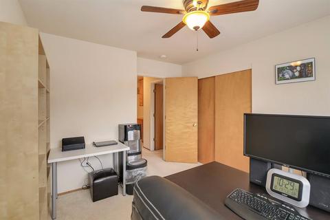 3135 Newport Ter, Davis, CA 95618 photo 16