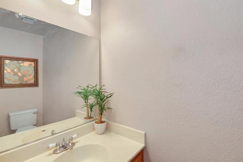 3135 Newport Ter, Davis, CA 95618 photo 11