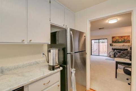 3135 Newport Ter, Davis, CA 95618 photo 10