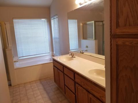 2425 Christiansen Ct, Modesto, CA 95355 photo 10