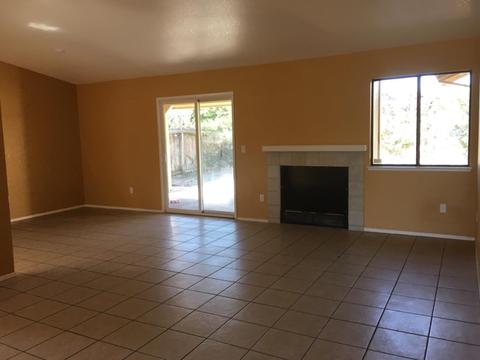 2105 Olive Branch Dr, Modesto, CA 95351 photo 3