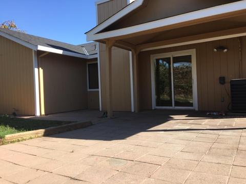 2105 Olive Branch Dr, Modesto, CA 95351 photo 2