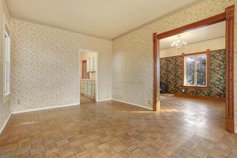 327 Poplar, Lodi, CA 95240 photo 11