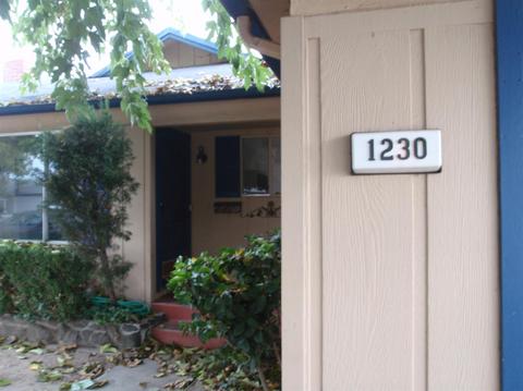 1230 S Sunset Dr, Lodi, CA 95240 photo 2