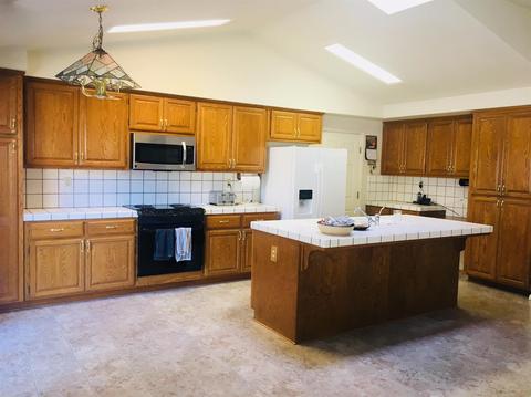 4045 Copper Creek Dr, Modesto, CA 95355 photo 9