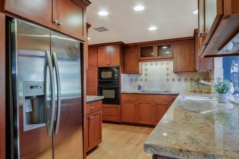 1829 Edgebrook Dr #B, Modesto, CA 95354 photo 9