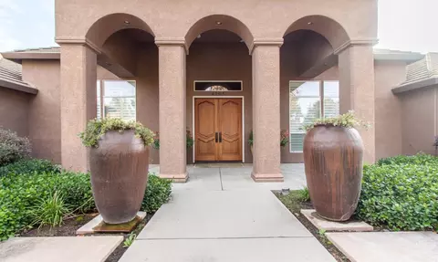 4208 Papillon Dr, Modesto, CA 95356 photo 4