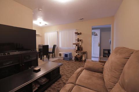 933 Kenwood Ave, Turlock, CA 95380 photo 8