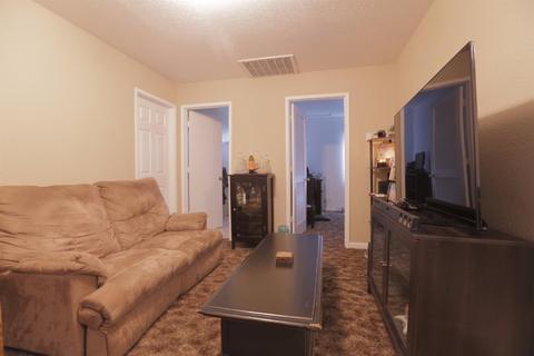 933 Kenwood Ave, Turlock, CA 95380 photo 9
