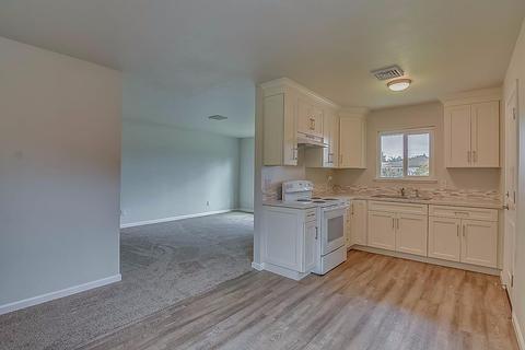 1133 Glenhurst Dr, Lodi, CA 95240 photo 4