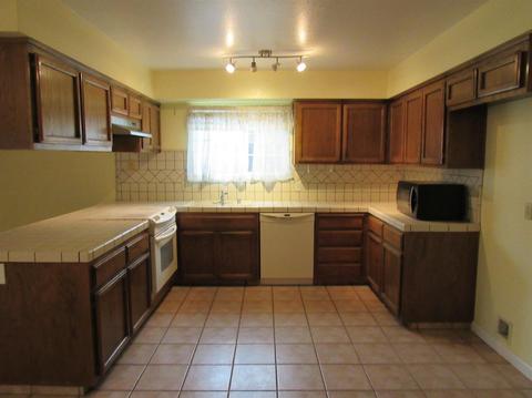 2057 Patty Dr, Merced, CA 95341 photo 5