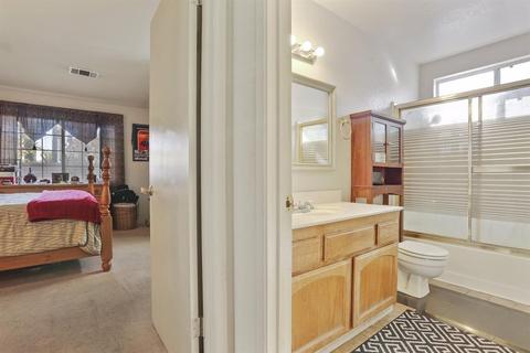 863 Raysilva, Stockton, CA 95206 photo 12