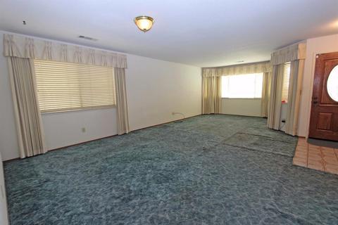 3021 Mammoth Way, Modesto, CA 95355 photo 2