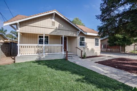 1813 John St, Modesto, CA 95351 photo 1