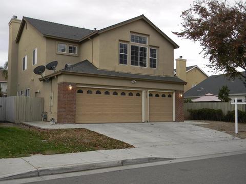 322 Fairmont Ct, Tracy, CA 95376 photo 2