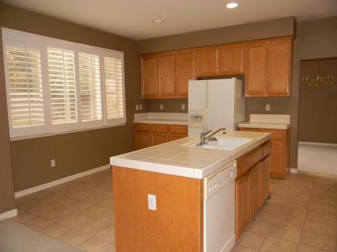 322 Fairmont Ct, Tracy, CA 95376 photo 9