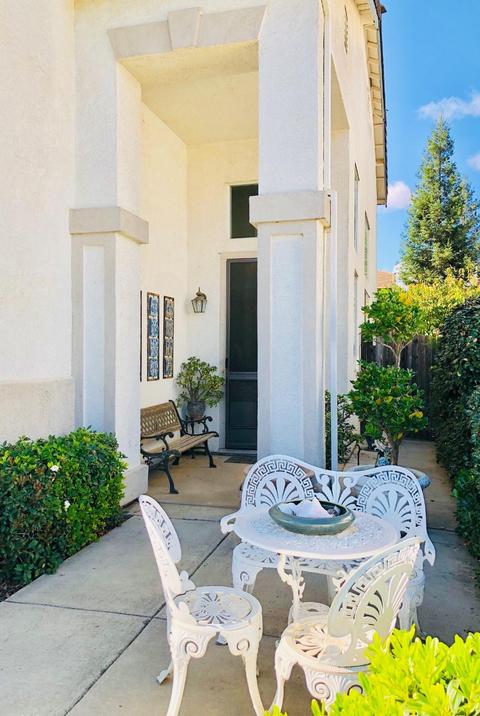 2373 Medallion Way, Lodi, CA 95242 photo 4