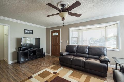 1041 Bewley Ave, Modesto, CA 95351 photo 2