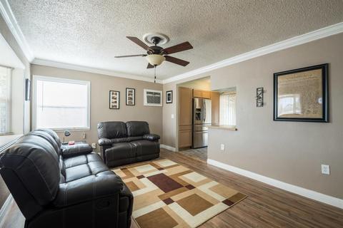 1041 Bewley Ave, Modesto, CA 95351 photo 4