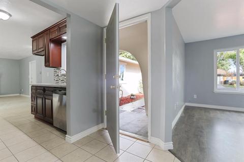 1608 Castilla Way, Modesto, CA 95355 photo 3