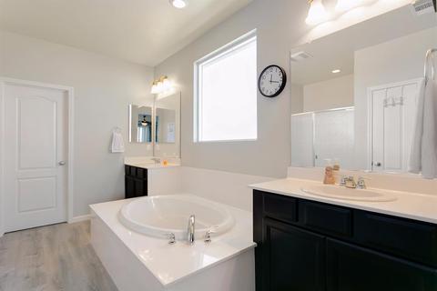 881 Mono St, Manteca, CA 95337 photo 6