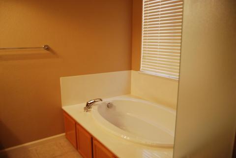 962 Bennington Ave, Turlock, CA 95382 photo 8