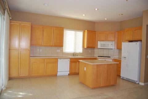 962 Bennington Ave, Turlock, CA 95382 photo 2