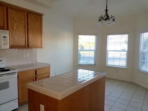 3504 Kee Ln, Modesto, CA 95355 photo 2