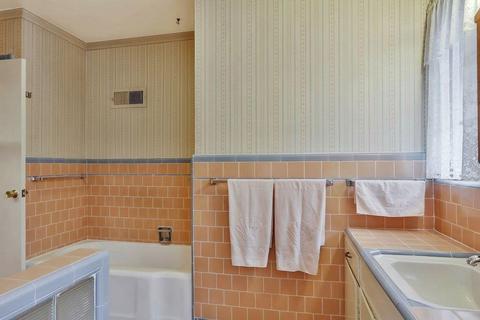 341 W Eaton Ave, Tracy, CA 95376 photo 16