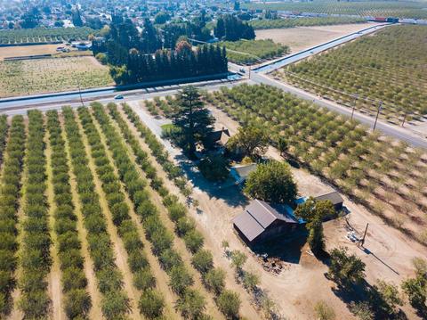 5017 Garst Rd, Modesto, CA 95357 photo 3