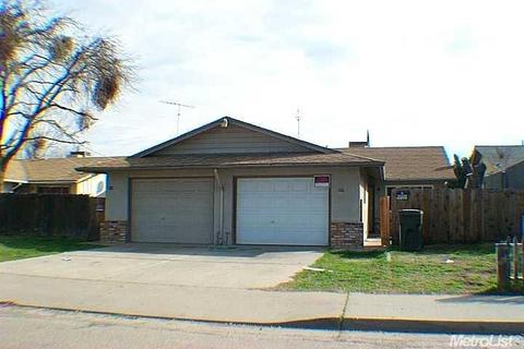 918 Herndon Rd, Modesto, CA 95351 photo 1