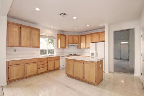 3046 Audubon Cir, Davis, CA 95618 photo 8