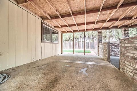 633 Periwinkle Dr, Patterson, CA 95363 photo 13