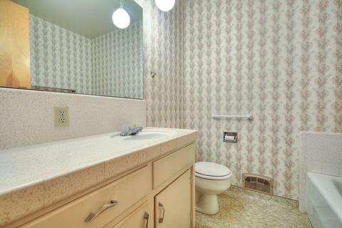 1061 Laurel Ave, Gustine, CA 95322 photo 12