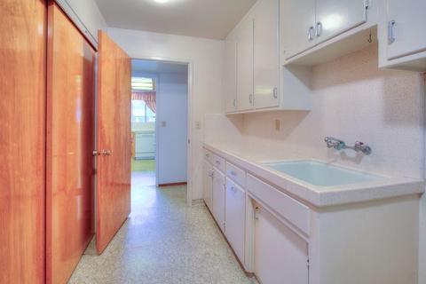 1061 Laurel Ave, Gustine, CA 95322 photo 16