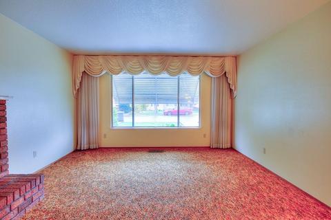 1061 Laurel Ave, Gustine, CA 95322 photo 8