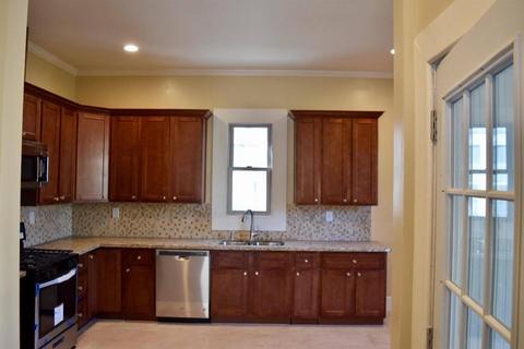 81 E 8th, Tracy, CA 95376 photo 4