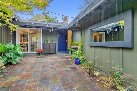 2750 Belmont Dr, Davis, CA 95618 photo 2