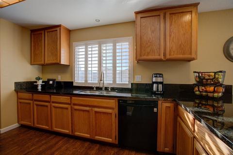15201 Avon St, Lathrop, CA 95330 photo 9