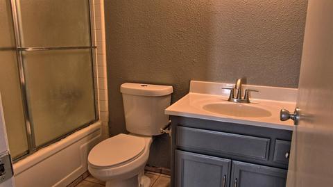 876 Alpine Ave, Manteca, CA 95336 photo 9
