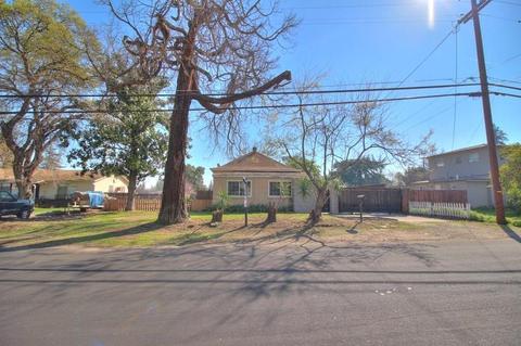 530 Brighton Ave, Modesto, CA 95355 photo 4