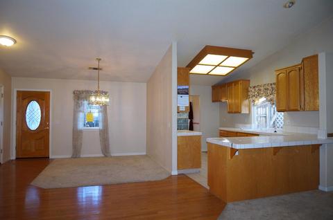 560 E 10th St, Lincoln, CA 95648 photo 7