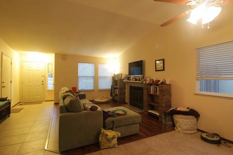 912 W Union Ave, Modesto, CA 95356 photo 3