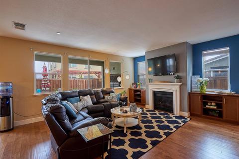 1301 Darrow Dr, Lathrop, CA 95330 photo 7
