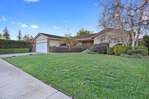 1107 Junewood Dr, Lodi, CA 95242 photo 2