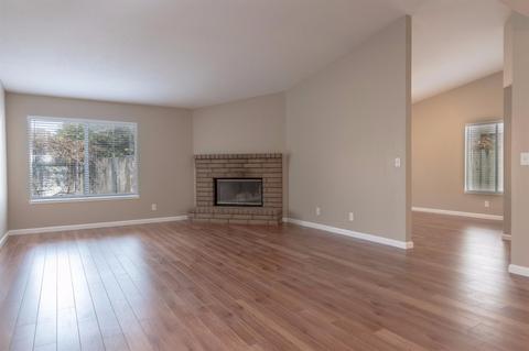 647 Waxwing Ln, Newman, CA 95360 photo 6