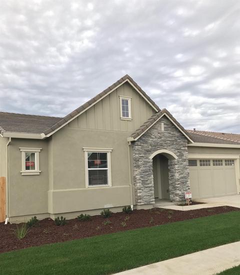 1261 Blue Flax Dr, Patterson, CA 95363 photo 1