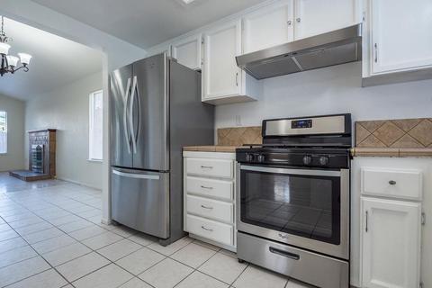 2401 Echo Park Ct, Modesto, CA 95358 photo 7