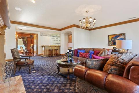 2633 W Armstrong Rd, Lodi, CA 95242 photo 6