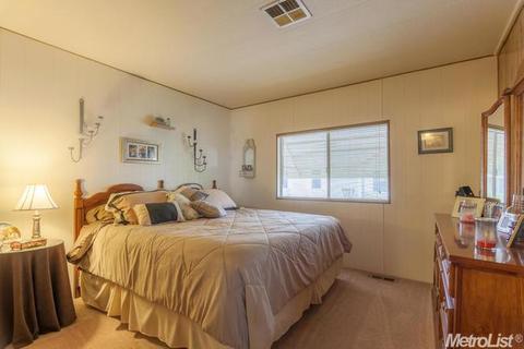 487 Christopher St, Folsom, CA 95630 photo 9